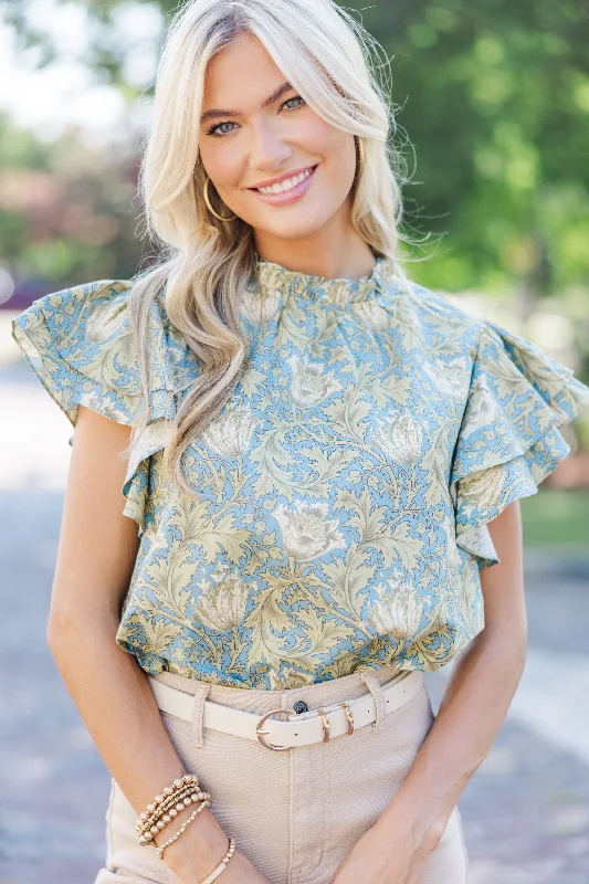 Fashionable And Fashionable All Heart Light Blue Floral Blouse