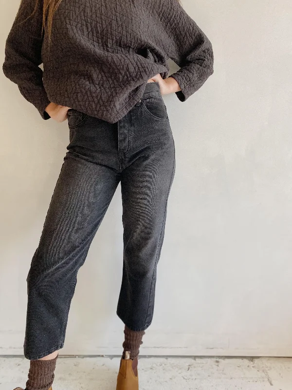 raina jean in medium grey