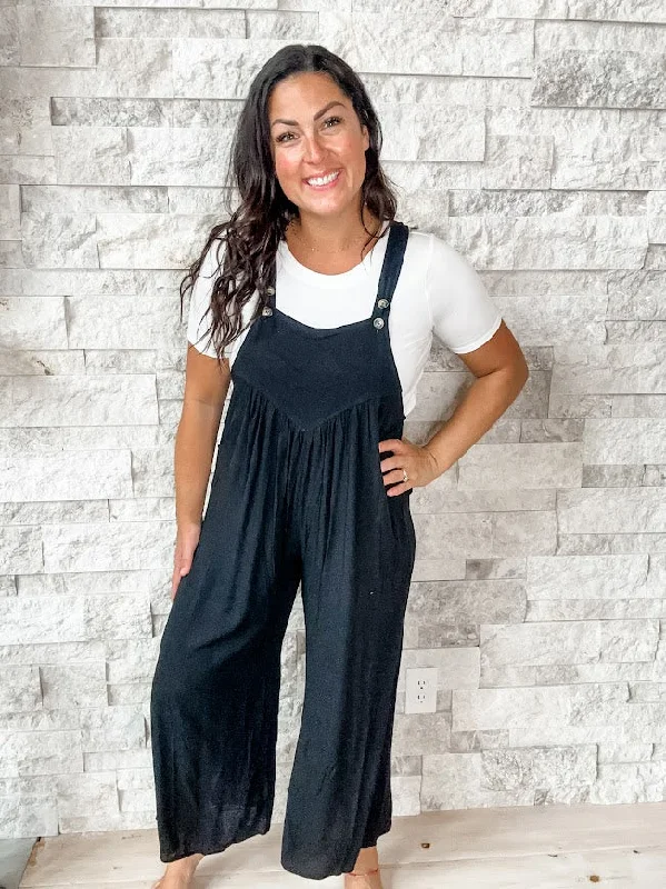 Throw It Back Jumpsuit in Black (S-2XL)